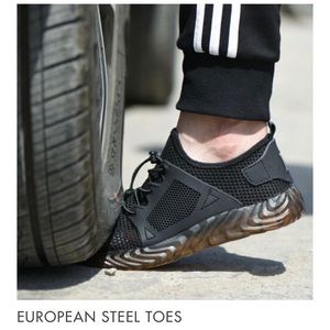 Steel toe Breathable Shoes size M6.5 W9